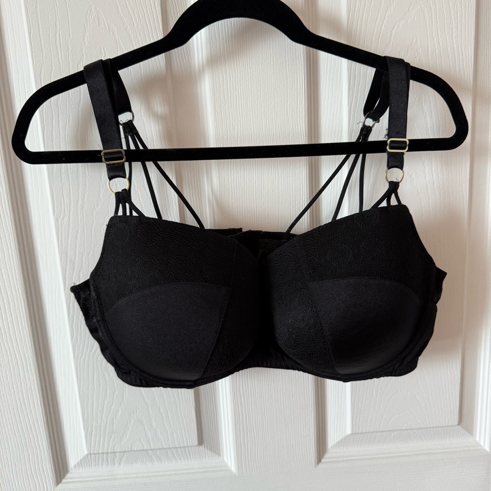 Ashley Graham Elegant Black Strappy Bra